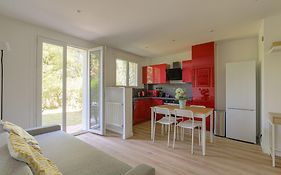Joli Appartement A Caluire Avec Parking Et Jardin